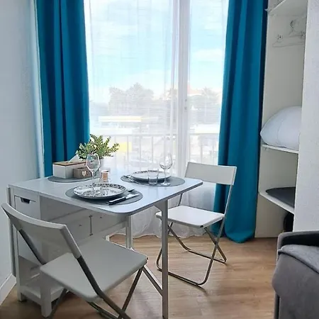 Superbe Avec Piscine, Ascenseur Et Acces Direct Sur Le Port *